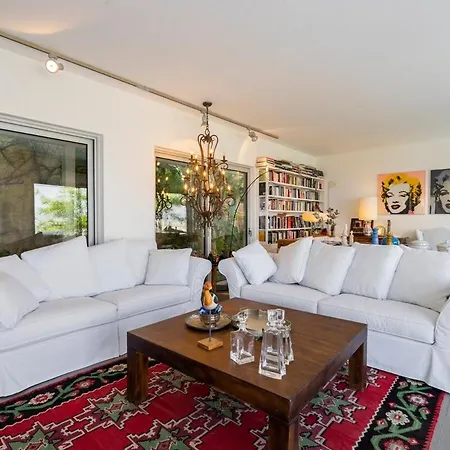 5Br Villa With Private Pool And Aegean Views וילה בודרום