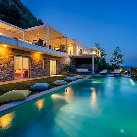 5Br Villa With Private Pool And Aegean Views * בודרום