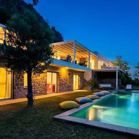 5Br Villa With Private Pool And Aegean Views * בודרום