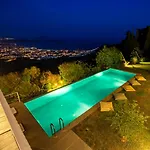 5Br Villa With Private Pool And Aegean Views 博德鲁姆