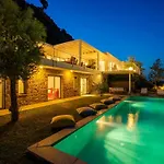 5Br Villa With Private Pool And Aegean Views 别墅